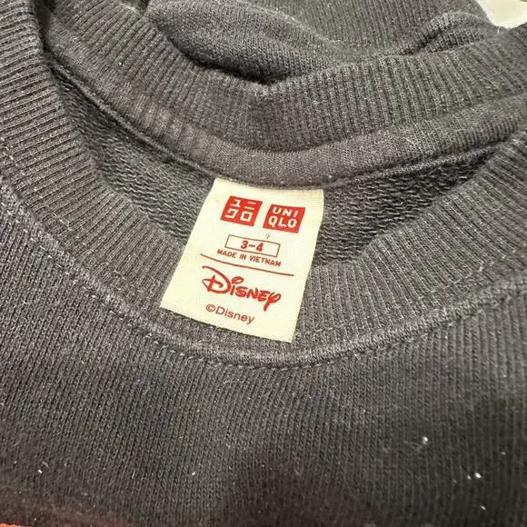 Uniqlo Disney Mickey & Donald Story Books Crewneck Sweatshirt - Picture 5 of 5